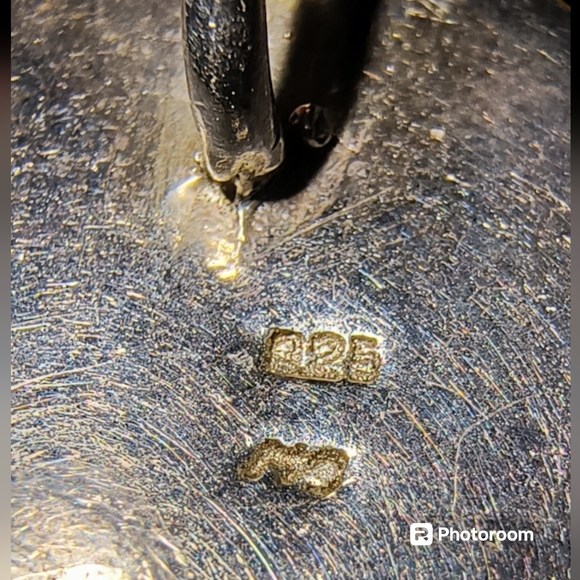 Vintage Marsala Signed MOP Shell, Marcasite & Sterling Silver Pendant - Picture 8 of 9